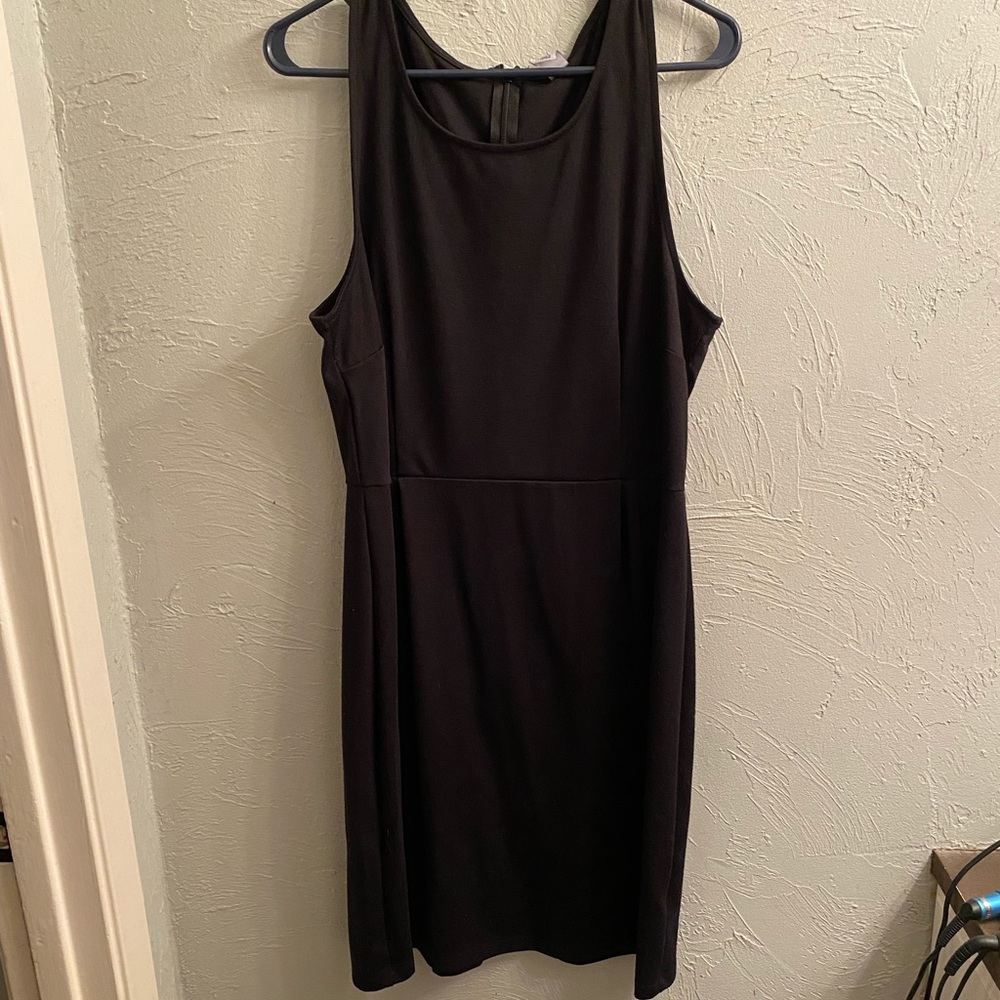 Sleeveless Black Mini Dress